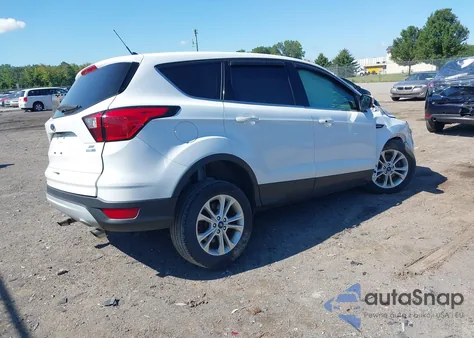 2019 Ford Escape Se from USA, damaged, VIN 1FMCU9GD3KUB64185
